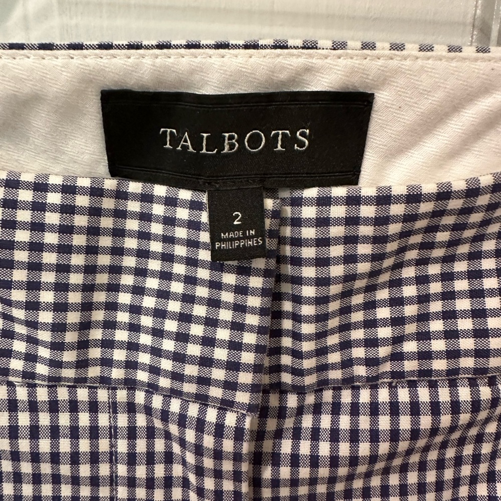 Women's Talbots Capris - Picture 3 of 5